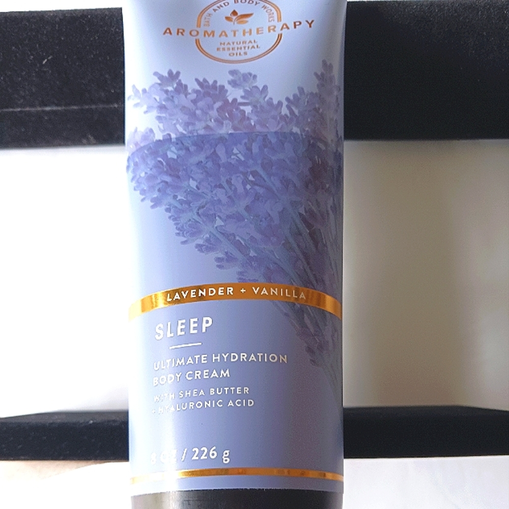 NEW BBW Sleep Aromatherapy Shea Butter Lavender/Vanilla Body Cream Size 8 OZ